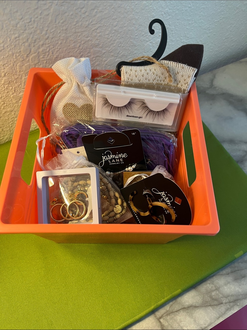 NWT!Jasmine Women's Accessories Tray filled with lots of women’s misc.!